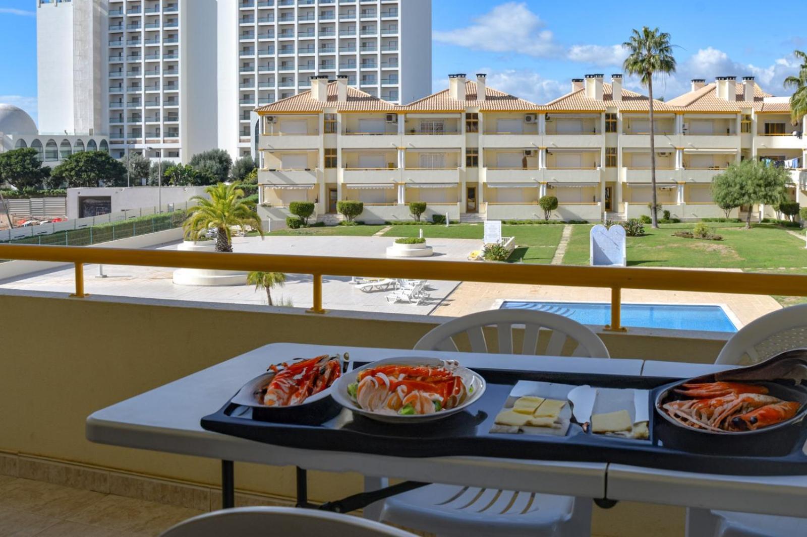 Atlantida - Vilamoura-quarteira - At 250 Mts *